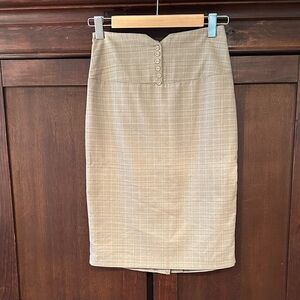 Women’s Wet Seal skirt